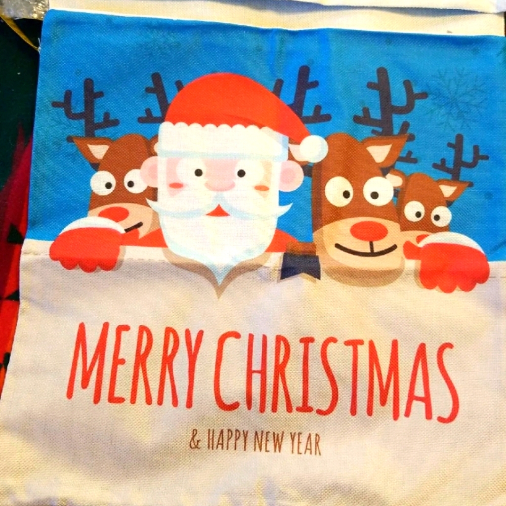 Set of 4 Christmas Throw Pillow Covers New